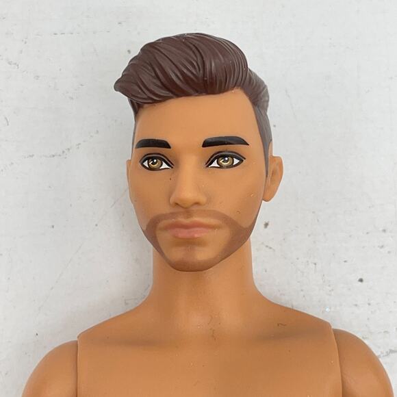 Nude Barbie Ken Doll Elvis Presly and 2 Assorted Barbie's Boyfriend Ken Dolls - Picture 4 of 12